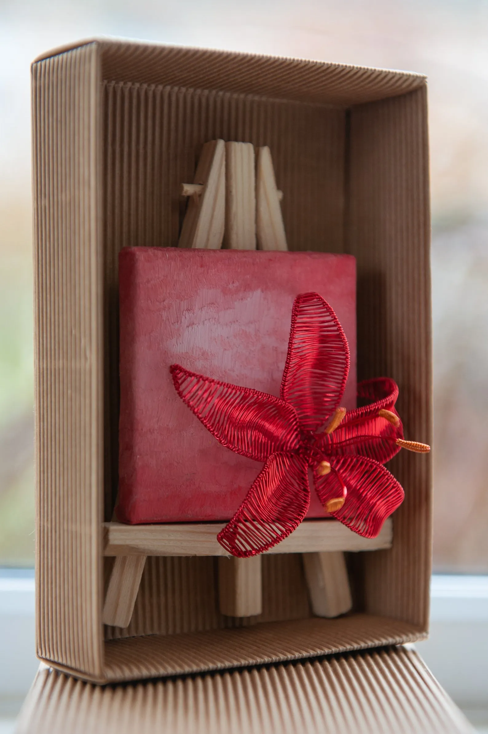 Red Lily on Red-Pink Mini Easel