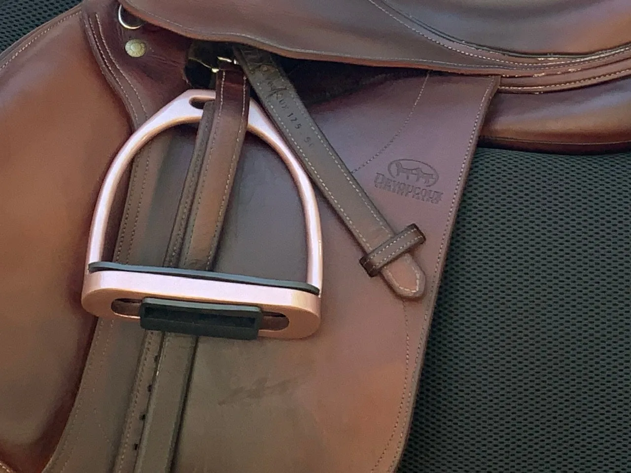 Rose Pink Powder Coated Stirrups