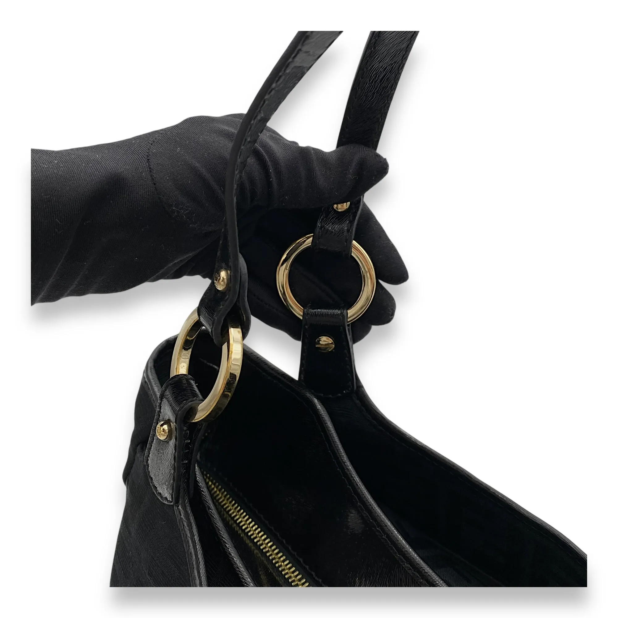 Vintage Shoulder Bag Black in Canvas, Gold hardware